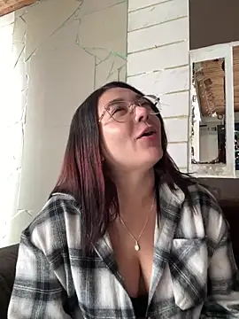 Snapshot of camianddanna chatting on December 19, 2025, 8:38 pm camianddanna online show from December 19, 2025, 8:38 pm