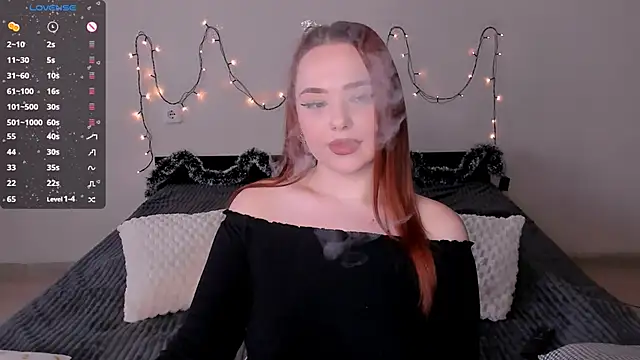 Snapshot of LittleKiitten chatting on December 22, 2024, 12:16 pm LittleKiitten online show from December 22, 2024, 12:16 pm