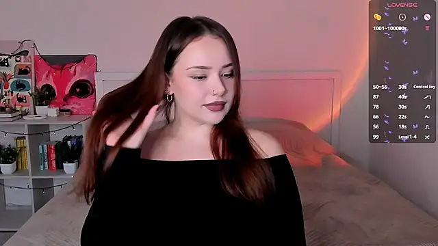 Snapshot of LittleKiitten chatting on October 23, 2025, 1:43 pm LittleKiitten online show from October 23, 2025, 1:43 pm