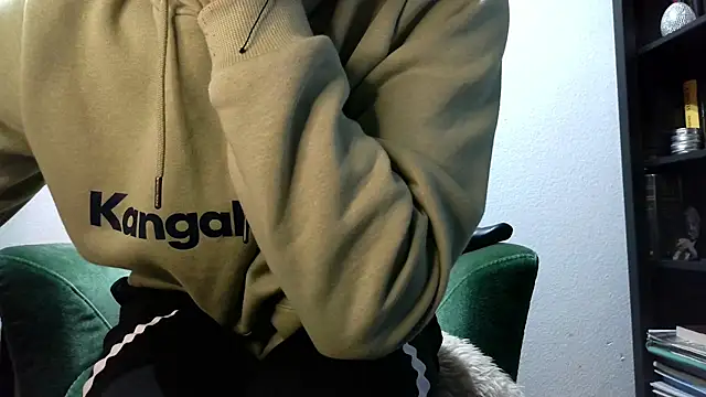 Snapshot of calioppe01 chatting on February 11, 2026, 10:31 am calioppe01 online show from February 11, 2026, 10:31 am