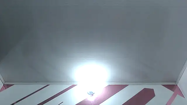 Snapshot of Kitten_Hot_ chatting on December 4, 2025, 4:22 am Kitten Hot online show from December 4, 2025, 4:22 am