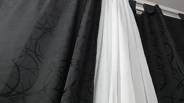 Snapshot of Kitten_Hot_ chatting on December 19, 2025, 10:44 am Kitten Hot online show from December 19, 2025, 10:44 am