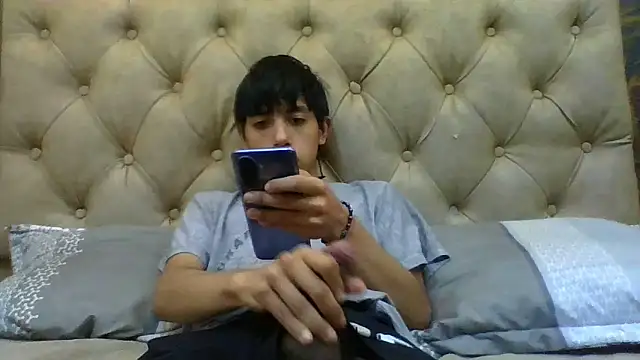 Snapshot of danuel23 chatting on December 23, 2024, 3:01 pm danuel23 online show from December 23, 2024, 3:01 pm