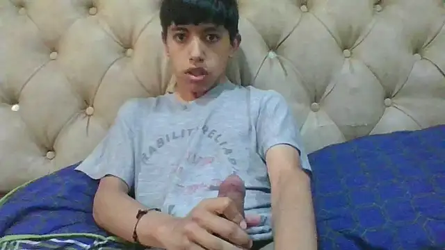 Snapshot of danuel23 chatting on September 9, 2025, 3:33 pm danuel23 online show from September 9, 2025, 3:33 pm