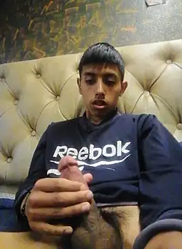 Snapshot of danuel23 chatting on October 17, 2025, 10:23 pm danuel23 online show from October 17, 2025, 10:23 pm