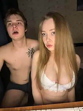 Snapshot of Family-Mm1 chatting on February 8, 2025, 11:34 pm Family-Mm1 online show from February 8, 2025, 11:34 pm