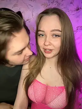 Snapshot of Family-Mm1 chatting on February 27, 2026, 7:41 am Family-Mm1 online show from February 27, 2026, 7:41 am