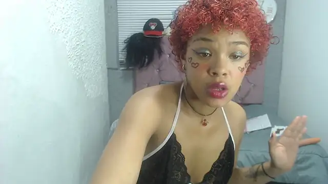Snapshot of vainillaplaypussy chatting on February 7, 2025, 7:49 pm vainillaplaypussy online show from February 7, 2025, 7:49 pm