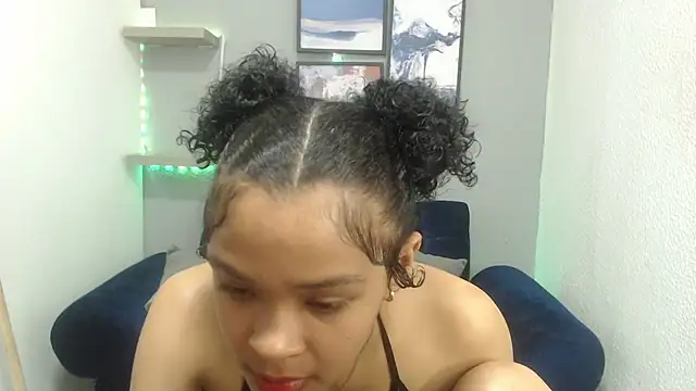 Snapshot of vainillaplaypussy chatting on September 20, 2025, 12:55 am vainillaplaypussy online show from September 20, 2025, 12:55 am