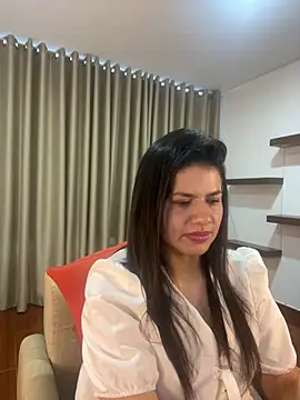 Snapshot of Alice_Biel chatting on January 11, 2025, 4:57 pm Alice Biel online show from January 11, 2025, 4:57 pm