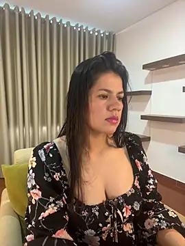 Snapshot of Alice_Biel chatting on January 19, 2025, 8:30 pm Alice Biel online show from January 19, 2025, 8:30 pm