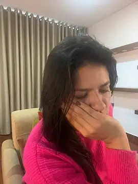 Snapshot of Alice_Biel chatting on January 20, 2025, 2:36 pm Alice Biel online show from January 20, 2025, 2:36 pm