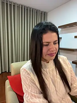 Snapshot of Alice_Biel chatting on February 26, 2025, 12:49 am Alice Biel online show from February 26, 2025, 12:49 am