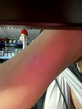 Hot beauty   online show from December 17, 2025, 2:50 am