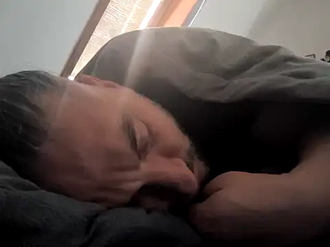 NewyorkDimi online show from January 1, 2025, 10:11 am