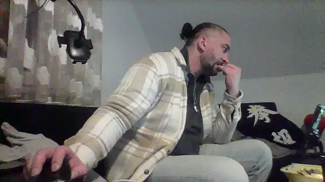 Snapshot of NewyorkDimi chatting on January 6, 2026, 2:37 am NewyorkDimi online show from January 6, 2026, 2:37 am