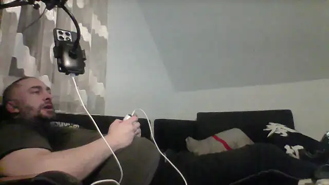 Snapshot of NewyorkDimi chatting on January 15, 2026, 12:15 am NewyorkDimi online show from January 15, 2026, 12:15 am