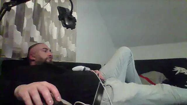 Snapshot of NewyorkDimi chatting on February 1, 2026, 4:44 am NewyorkDimi online show from February 1, 2026, 4:44 am