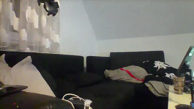 Snapshot of NewyorkDimi chatting on February 9, 2026, 11:42 pm NewyorkDimi online show from February 9, 2026, 11:42 pm