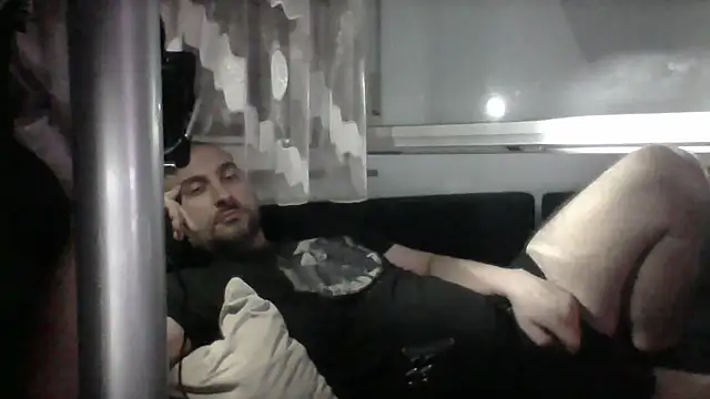 NewyorkDimi online show from July 7, 2026, 2:36 am