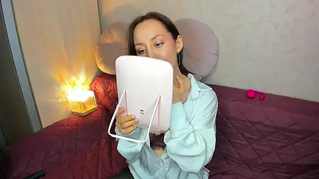 Snapshot of MelodyOfLovee chatting on February 16, 2026, 10:28 pm MelodyOfLovee online show from February 16, 2026, 10:28 pm