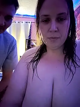 023Longandjuicy online show from November 25, 2025, 4:12 am