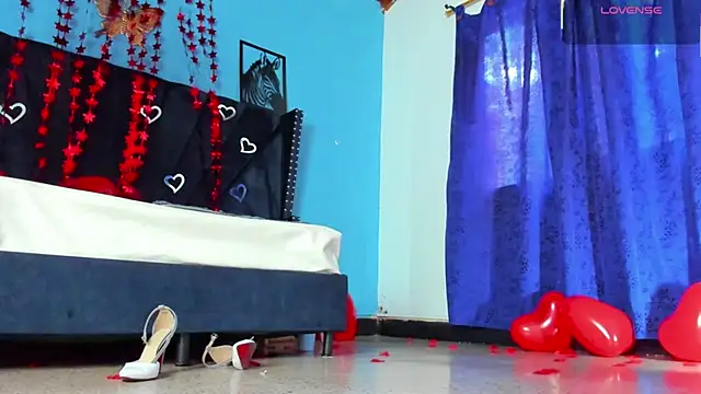 MAISE HILL1 online show from February 14, 2025, 6:19 pm