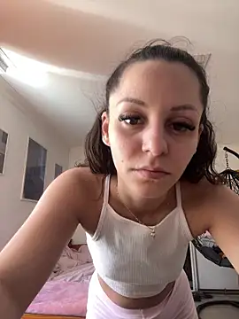 Chiara0102 online show from May 29, 2026, 10:35 am