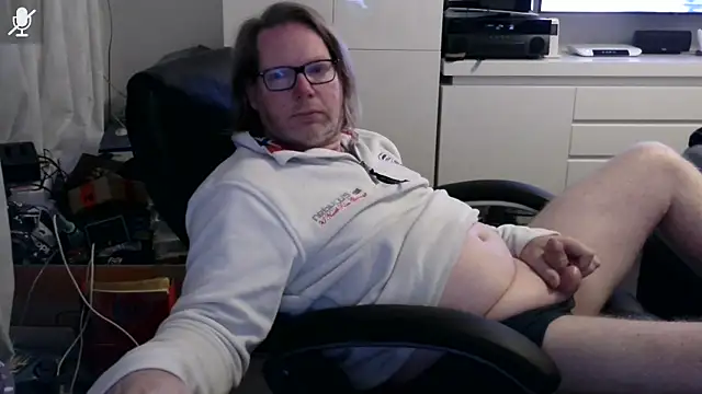 VSteph online show from December 16, 2025, 8:58 pm