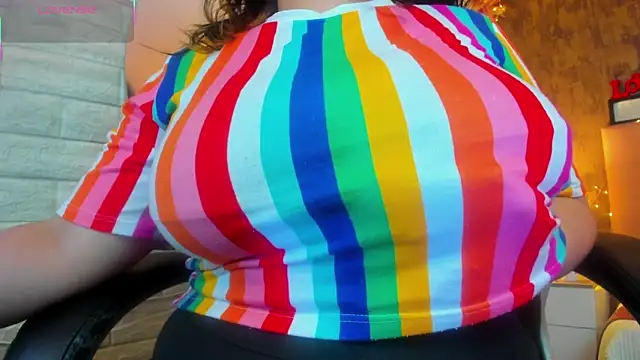 Snapshot of alice__tylor chatting on December 19, 2025, 9:49 am alice tylor online show from December 19, 2025, 9:49 am