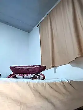 Zombra 42 online show from November 18, 2025, 2:50 am