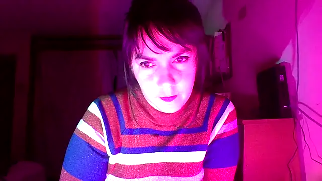 Snapshot of Tiramisu89 chatting on December 23, 2025, 5:27 am Tiramisu89 online show from December 23, 2025, 5:27 am