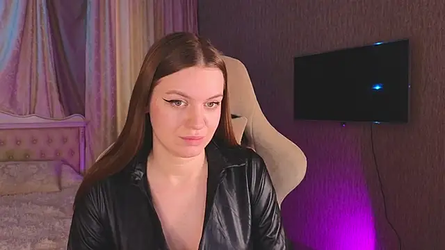 Snapshot of Lovella_Lips chatting on January 14, 2025, 10:27 am Lovella Lips online show from January 14, 2025, 10:27 am