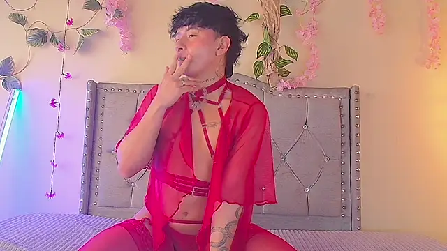 Snapshot of daimond_01 chatting on December 5, 2025, 2:58 pm daimond 01 online show from December 5, 2025, 2:58 pm