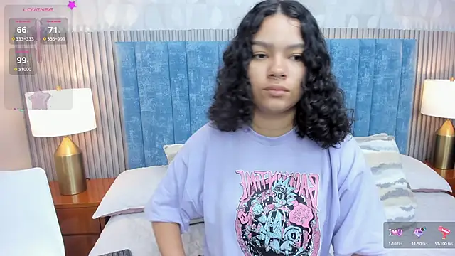 pretty sunlight  online show from October 24, 2025, 1:35 am