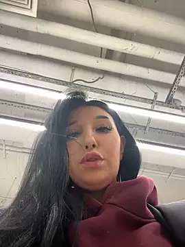 Snapshot of Tisha_Busty chatting on January 3, 2025, 4:48 pm Tisha Busty online show from January 3, 2025, 4:48 pm