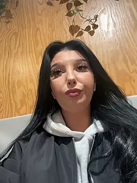 Snapshot of Tisha_Busty chatting on March 9, 2025, 2:32 pm Tisha Busty online show from March 9, 2025, 2:32 pm