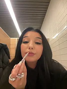 Snapshot of Tisha_Busty chatting on March 14, 2025, 4:09 pm Tisha Busty online show from March 14, 2025, 4:09 pm