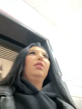 Snapshot of Tisha_Busty chatting on October 3, 2025, 9:39 am Tisha Busty online show from October 3, 2025, 9:39 am