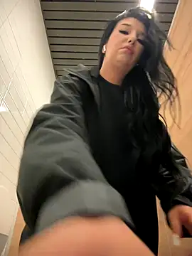 Snapshot of Tisha_Busty chatting on November 6, 2025, 10:38 am Tisha Busty online show from November 6, 2025, 10:38 am