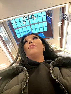 Snapshot of Tisha_Busty chatting on November 21, 2025, 12:37 pm Tisha Busty online show from November 21, 2025, 12:37 pm