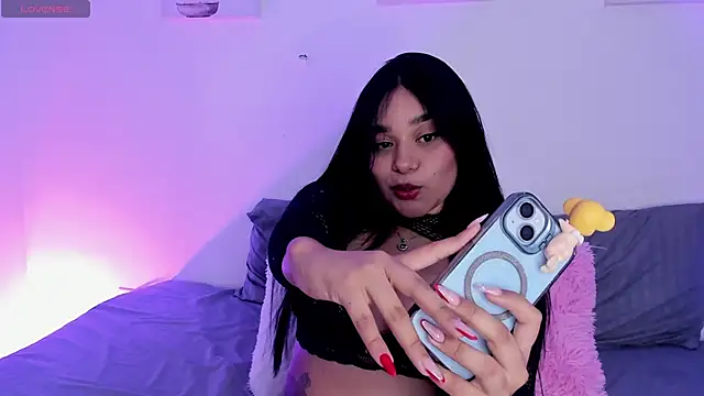 Snapshot of Sofi-James chatting on February 23, 2025, 10:09 pm Sofi-James online show from February 23, 2025, 10:09 pm