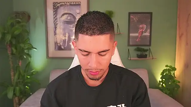 Aaronfox x online show from February 14, 2025, 11:42 am