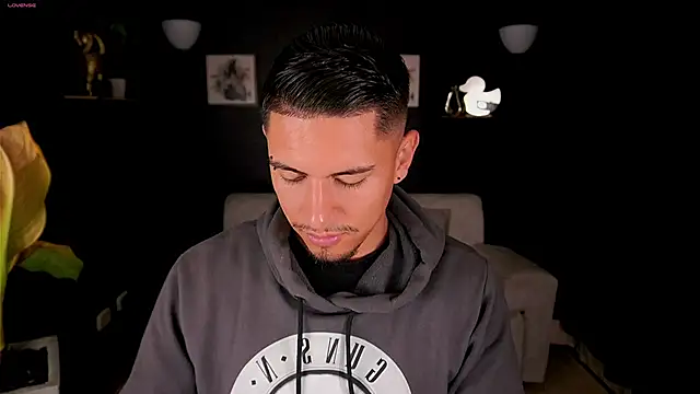 Aaronfox x online show from September 15, 2025, 12:05 pm