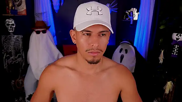 Aaronfox x online show from October 14, 2025, 1:23 pm