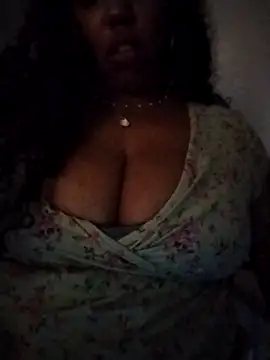 Snapshot of KittyKayla chatting on October 30, 2025, 5:53 am KittyKayla online show from October 30, 2025, 5:53 am