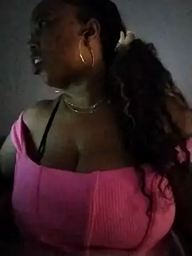 Snapshot of KittyKayla chatting on November 26, 2025, 10:05 am KittyKayla online show from November 26, 2025, 10:05 am