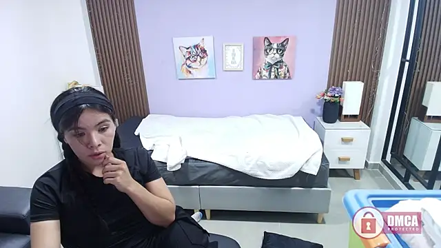 brigiitte rohan online show from November 13, 2025, 7:02 pm