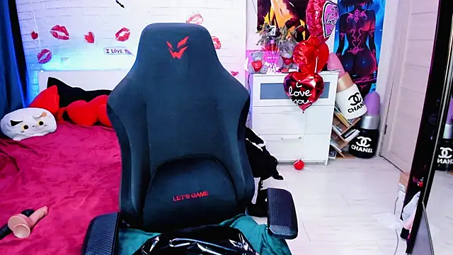 Snapshot of BADNikkiy chatting on February 19, 2026, 11:34 pm BADNikkiy online show from February 19, 2026, 11:34 pm