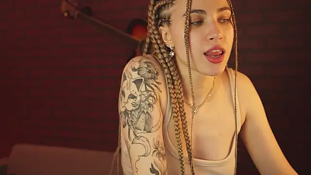 EllieCutes online show from February 9, 2025, 2:50 pm